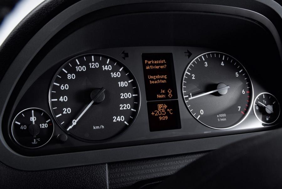  Mercedes-Benz A-Class 5-Door 2004 года  (фото 3 из 344)